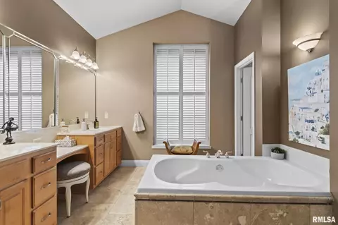 Bath - 237 Manor Hill Dr, Chatham, IL 62629 photo 1 of 5