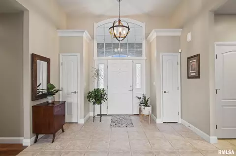 Entry Way - 237 Manor Hill Dr, Chatham, IL 62629 photo 1 of 4