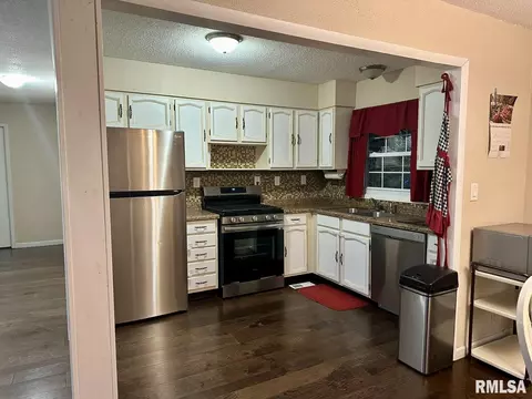 14806 Chandlerville Rd, Beardstown, IL 62618 photo 2