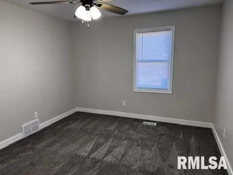 Bedroom - 1917 E Kys, Springfield, IL 62702 photo 5 of 5