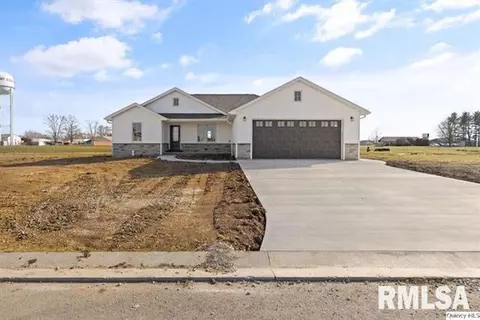 614 W North St, Mount Sterling, IL 62353