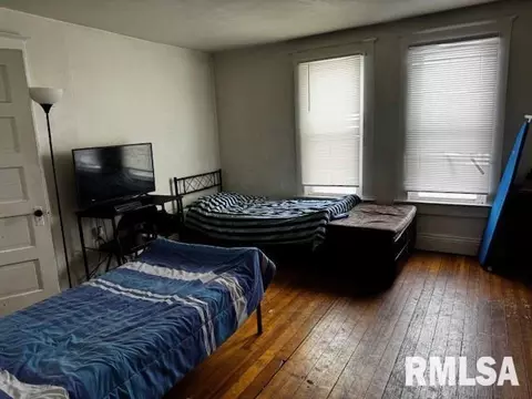 430 W Elliott Ave, Springfield, IL 62702 photo 7
