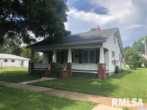 205 E North St, Mount Sterling, IL 62353