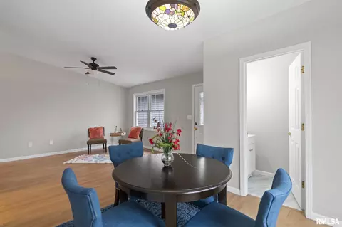 Dining - 111 W Wilcox St, Springfield, IL 62707 photo 2 of 2