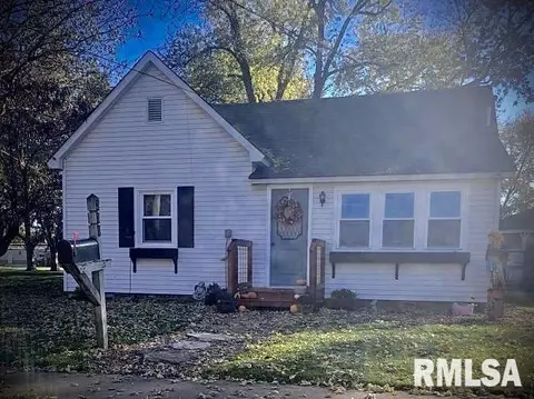 330 W Madison St, Rushville, IL 62681