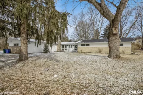 288 W Brown Ave, Decatur, IL 62526
