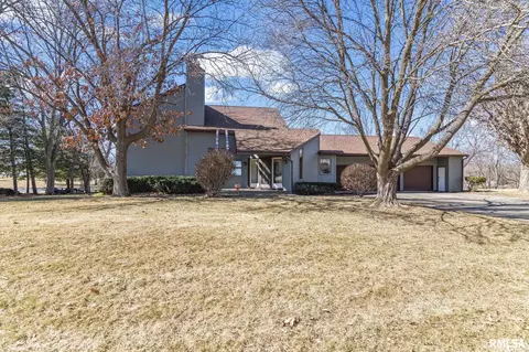 26 Windy Hill Rd, Cantrall, IL 62625