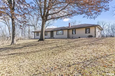 5266 Barlow Rd, Sherman, IL 62684