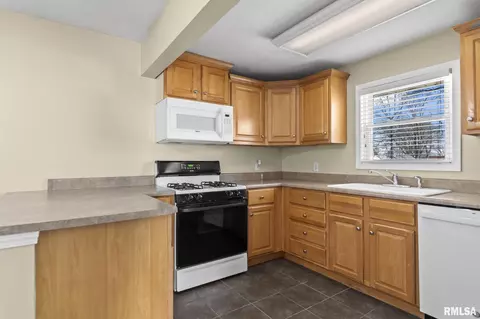 3300 S 4th St, Springfield, IL 62703 photo 11