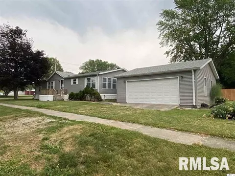 223 W Washington St, Mount Sterling, IL 62353