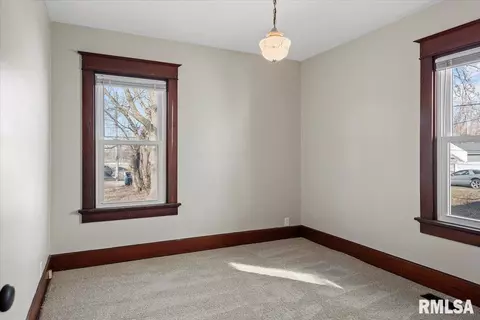 2147 S 10th St, Springfield, IL 62703 photo 15