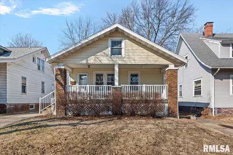 2147 S 10th St, Springfield, IL 62703