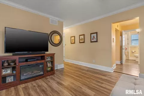 Entry Way - 2962 Winch Rd, Springfield, IL 62707 photo 1 of 6