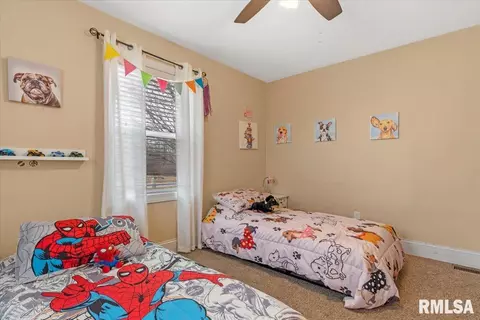 Bedroom - 2962 Winch Rd, Springfield, IL 62707 photo 4 of 6