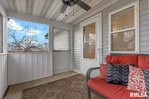 Exterior - 2962 Winch Rd, Springfield, IL 62707 photo 3 of 8
