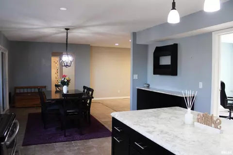 37 Greencastle Cir, Springfield, IL 62712 photo 13