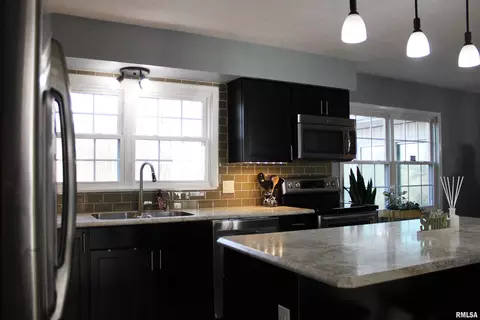 37 Greencastle Cir, Springfield, IL 62712 photo 10