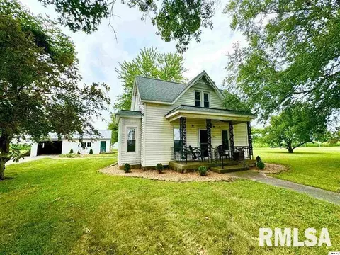 203 N Locust St, Timewell, IL 62375