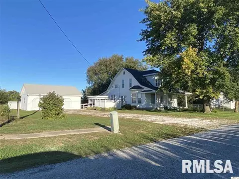 773 900 E St, Mount Sterling, IL 62353