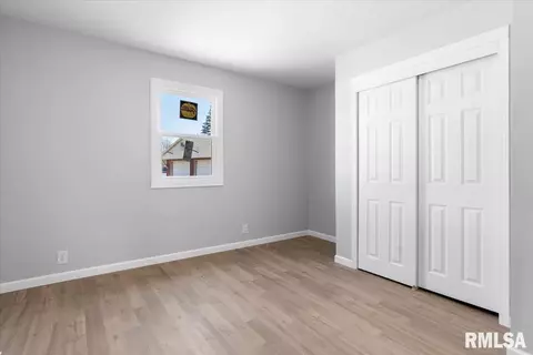 Bedroom - 2606 Fox Bridge Rd, Springfield, IL 62703 photo 1 of 5