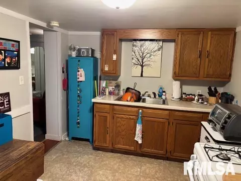 1611 W Monroe, Springfield, IL 62704 photo 7