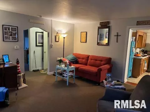 1611 W Monroe, Springfield, IL 62704 photo 5