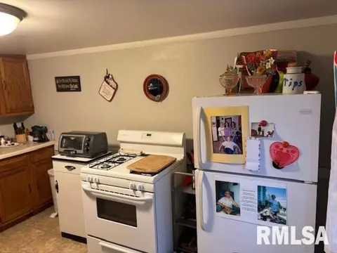 1611 W Monroe, Springfield, IL 62704 photo 10
