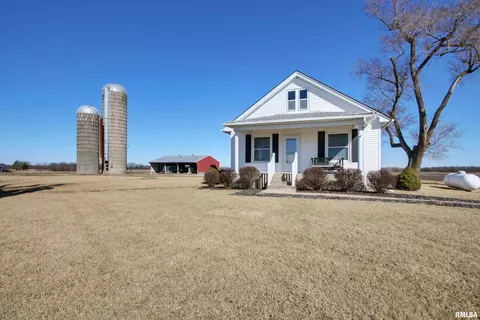 Exterior - 1911 N 2400 Ave, Camp Point, IL 62320 photo 2 of 6