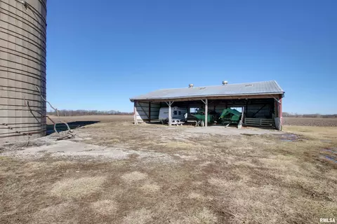 Exterior - 1911 N 2400 Ave, Camp Point, IL 62320 photo 5 of 6