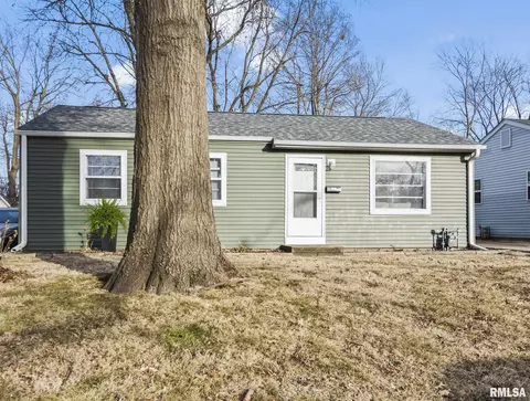 Exterior - 1104 Johnson Ln, Springfield, IL 62702 photo 10 of 20