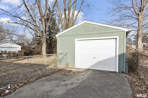 Other - 1104 Johnson Ln, Springfield, IL 62702 photo 14 of 17