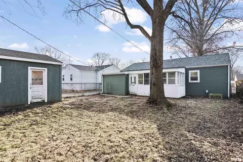 Exterior - 1104 Johnson Ln, Springfield, IL 62702 photo 20 of 20