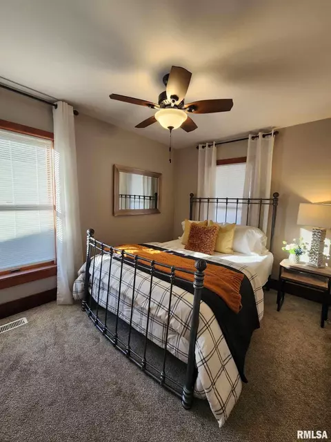 2512 Cedar St, Quincy, IL 62301 photo 10