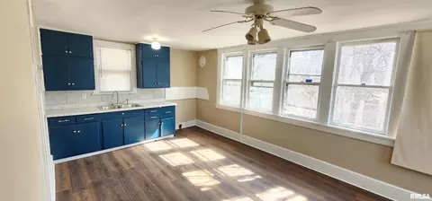 814 W Edwards St, Springfield, IL 62704 photo 30