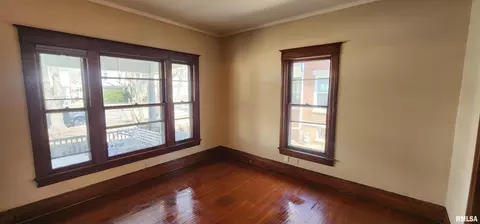 814 W Edwards St, Springfield, IL 62704 photo 6