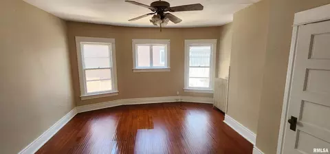 814 W Edwards St, Springfield, IL 62704 photo 28