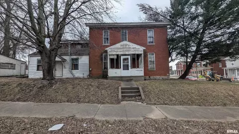 702 Spring St, Quincy, IL 62301