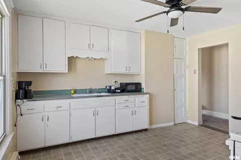 716 E Black Ave, Springfield, IL 62702 photo 21