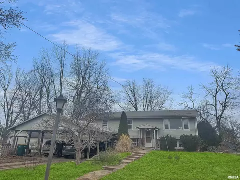 411 N State St, Macomb, IL 61455 photo 1