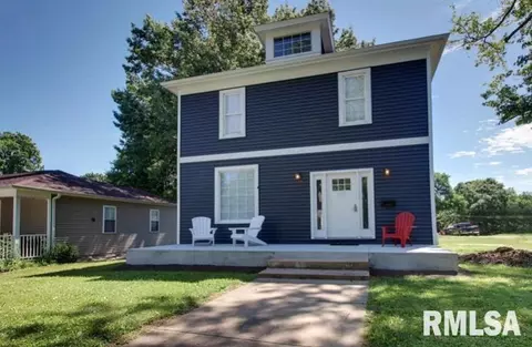 600 N Maple St, Mount Sterling, IL 62353