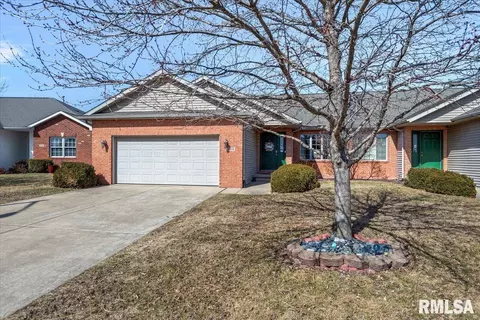 3819 Sugar Loaf Dr, Springfield, IL 62711