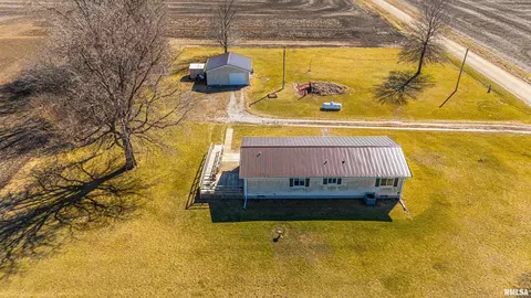 View/Area - 64 1725th Ave, Mount Pulaski, IL 62548 photo 3 of 3