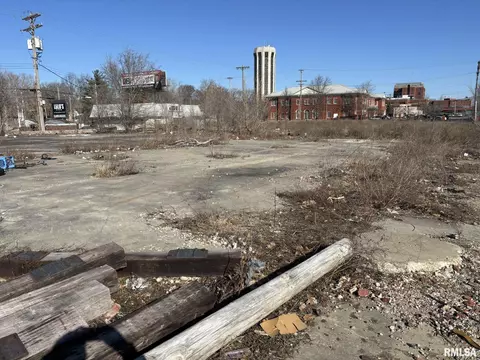 918 Edwards St, Springfield, IL 62703