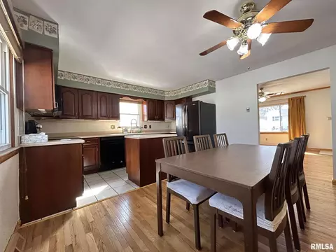 Kitchen - 68 Locksley Ln, Springfield, IL 62704 photo 2 of 2
