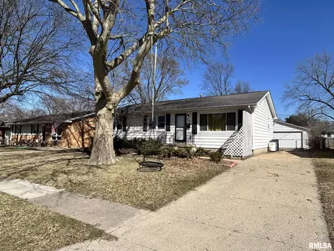 Exterior - 68 Locksley Ln, Springfield, IL 62704 photo 1 of 5