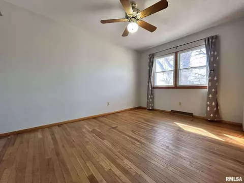 Bedroom - 68 Locksley Ln, Springfield, IL 62704 photo 5 of 6