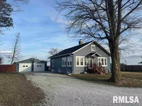 915 750 N Ave, Mount Sterling, IL 62353