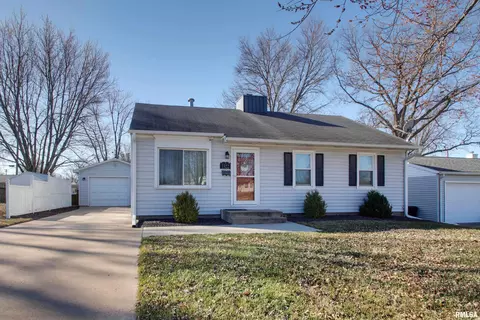 3322 Chestnut St, Quincy, IL 62301