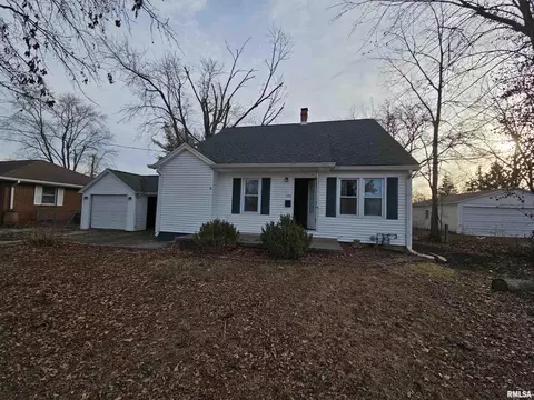 520 Caldwell St, Jacksonville, IL 62650