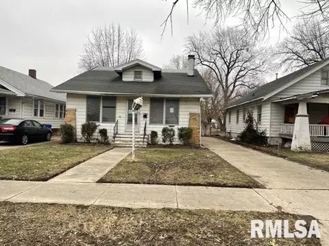 1746 N Graceland Ave, Decatur, IL 62526